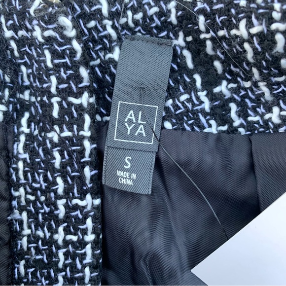 NWT Francesca’s Darla Raw Hem Tweed Mini Skirt S - Picture 4 of 11